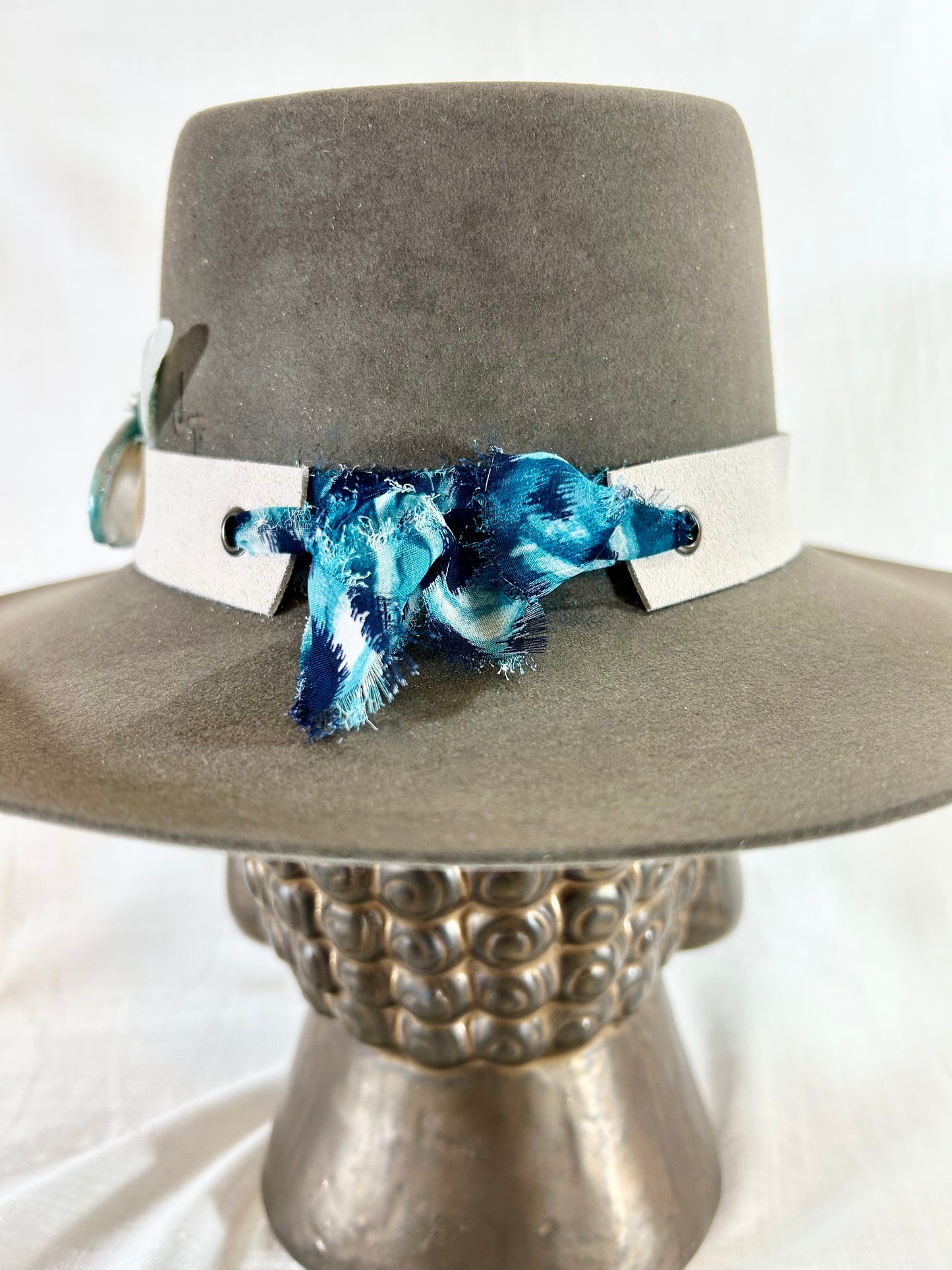 Agate Crystal Hat Band, Genuine suede, creamy white, grommet finishes, tied off with Chiffon ribbon