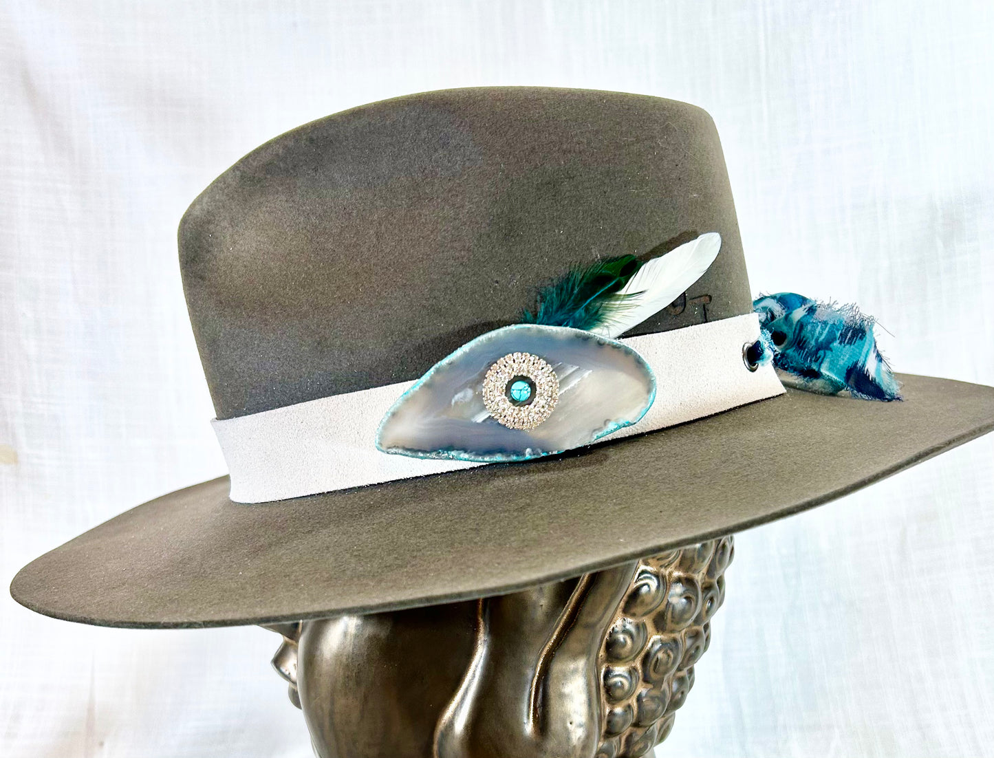 Agate Crystal Hat Band, Genuine suede, creamy white, grommet finishes, tied off with Chiffon ribbon