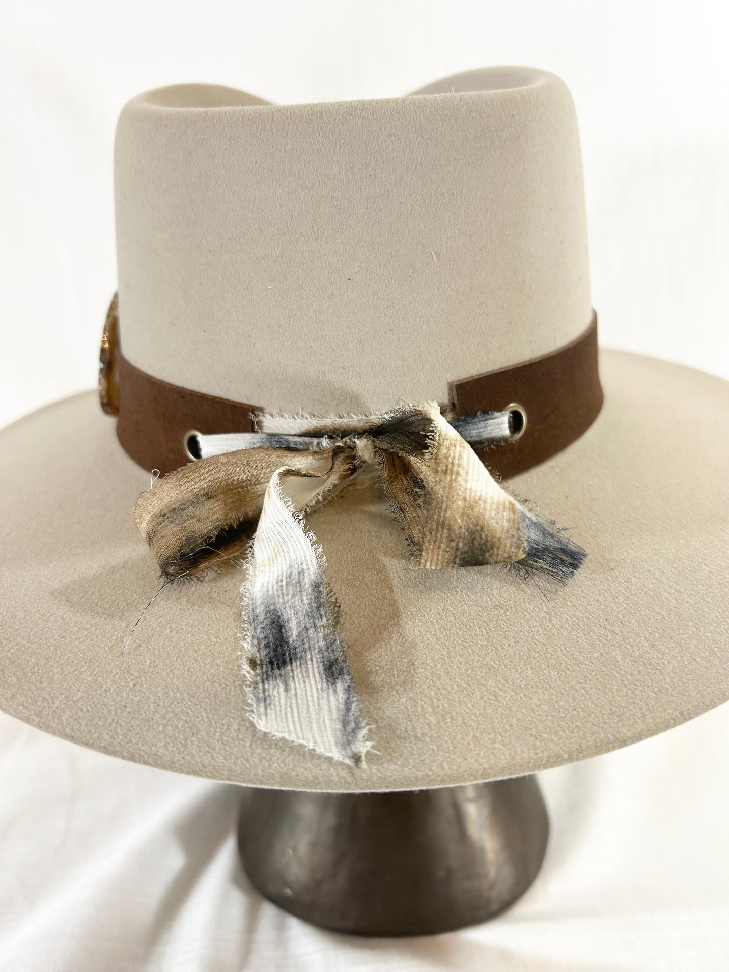 Western Hat band, Genuine Suede, luxe Agate crystal, Grommet tie backs, Chiffon Ribbon, One size fits all